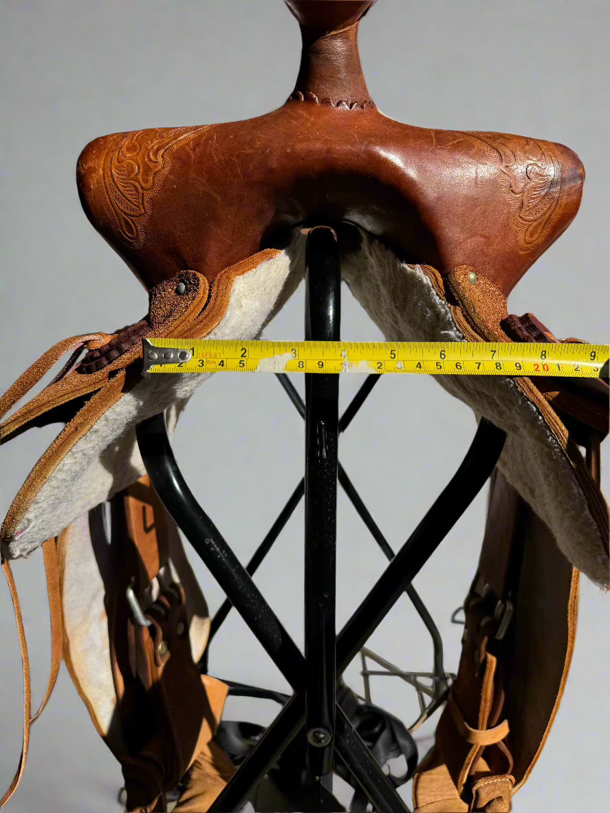 Suede Saddle